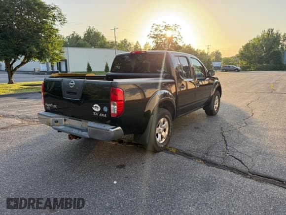 ✅ 2012 Nissan Frontier Pro-4X • VIN: 1N6AD0EV7CC444408 • Lot: 62613785. Listed on Copart with 180,810 mi. Free auction sales archive from the USA and detailed vehicle history report at DreamBid. Image 4.