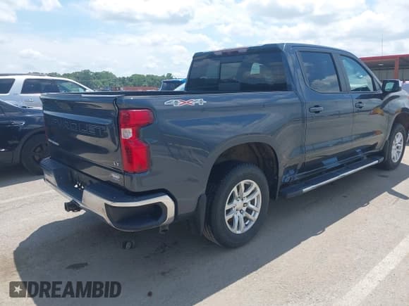 ✅ 2020 Chevrolet Silverado 1500 LT • VIN: 3GCUYDED2LG227493 • Lot: 42639439. Wystawiony na IAAI z przebiegiem 111 273 mil. Bezpłatny archiwum sprzedaży aukcyjnych z USA i szczegółowy raport historii pojazdu na DreamBid. Zdjęcie 4.