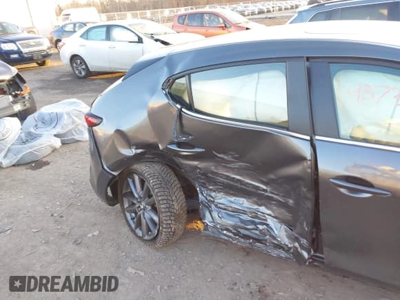 ✅ 2025 Mazda 3 S Preferred • VIN: JM1BPALM9S1751247 • Lot: 43734816. Listed on IAAI with 8,754 mi. Free auction sales archive from the USA and detailed vehicle history report at DreamBid. Image 5.