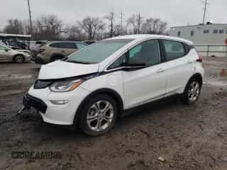 2020 Chevrolet Bolt EV LT z VIN 1G1FY6S01L4113030, wystawiony jako Copart lot #80735313 z przebiegiem 71 557 mil mil oraz . Historia ofert i sprzedaży dostępna na DreamBid. Obrazek 1.