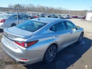 ✅ 2025 Lexus ES 350 • VIN: 58ADZ1B1XSU185483 • Lot: 41632500. Listed on IAAI with 4,462 mi. Free auction sales archive from the USA and detailed vehicle history report at DreamBid. Image 4.