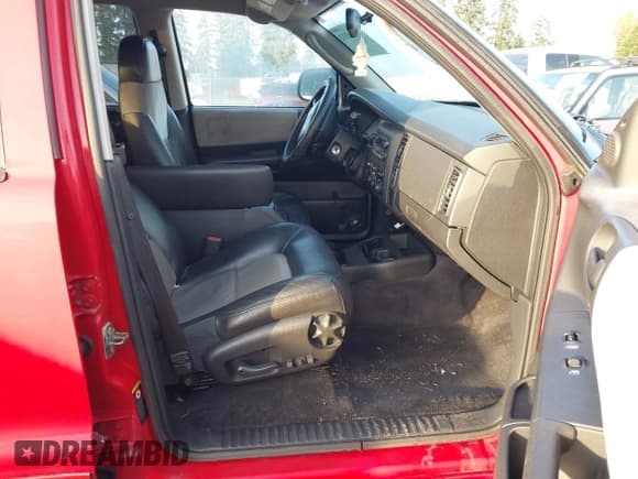 ✅ 2003 Dodge Durango R/T • VIN: 1D8HS78Z43F506880 • Lot: 43618532. Wystawiony na IAAI z przebiegiem 136 548 mil. Bezpłatny archiwum sprzedaży aukcyjnych z USA i szczegółowy raport historii pojazdu na DreamBid. Zdjęcie 5.