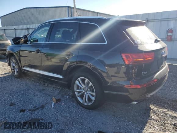 ✅ 2019 Audi Q7 Premium Plus • VIN: WA1LAAF72KD005095 • Лот: 84908535. Опубликован ранее на Copart с пробегом 71 067 миль. Бесплатный доступ к архиву аукционных продаж из США и подробный отчёт об истории автомобиля на DreamBid. Изображение 2.
