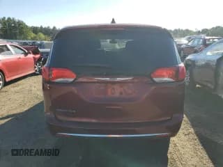 ✅ 2019 Chrysler Pacifica Touring Plus • VIN: 2C4RC1FG2KR523148 • Lot: 84807305. Wystawiony na Copart z przebiegiem 66 153 mil. Bezpłatny archiwum sprzedaży aukcyjnych z USA i szczegółowy raport historii pojazdu na DreamBid. Zdjęcie 6.