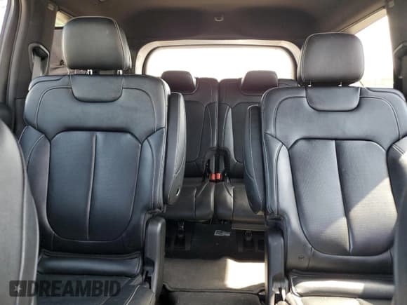 ✅ 2022 Jeep Grand Cherokee Overland • VIN: 1C4RJJDG3N8582038 • Lot: 51272605. Listed on Copart with 58,155 mi. Free auction sales archive from the USA and detailed vehicle history report at DreamBid. Image 10.