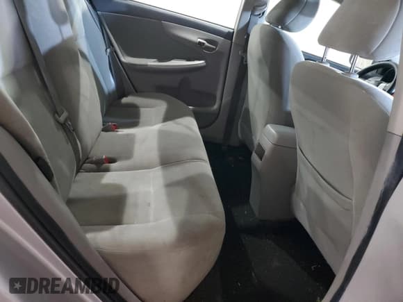 ✅ 2011 Toyota Corolla S • VIN: 2T1BU4EE3BC678176 • Лот: 92175825. Опубликован ранее на Copart с пробегом 183 562 миль. Бесплатный доступ к архиву аукционных продаж из США и подробный отчёт об истории автомобиля на DreamBid. Изображение 10.