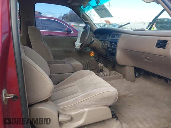 ✅ 1997 Toyota T100 SR5 • VIN: JT4UN24D9V0049040 • Lot: 43499569. Listed on IAAI with 272,995 mi. Free auction sales archive from the USA and detailed vehicle history report at DreamBid. Image 5.