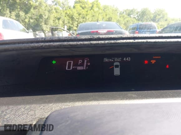 ✅ 2017 Toyota Prius One • VIN: JTDKDTB3XH1597119 • Лот: 42538282. Опубликован ранее на IAAI с пробегом 238 274 миль. Бесплатный доступ к архиву аукционных продаж из США и подробный отчёт об истории автомобиля на DreamBid. Изображение 7.