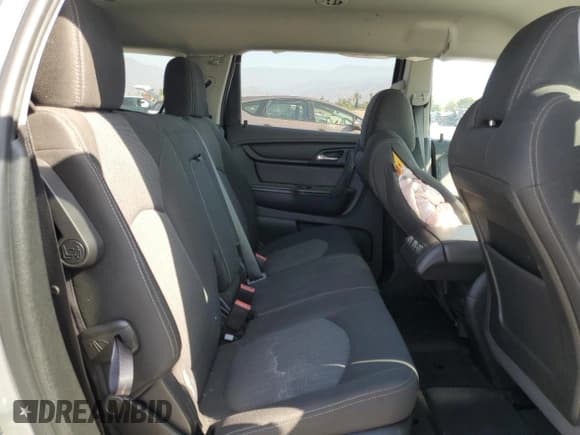 ✅ 2016 Chevrolet Traverse LT • VIN: 1GNKRGKD7GJ347828 • Lot: 71886504. Wystawiony na Copart z przebiegiem 103 237 mil. Bezpłatny archiwum sprzedaży aukcyjnych z USA i szczegółowy raport historii pojazdu na DreamBid. Zdjęcie 11.