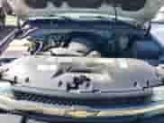 2002 Chevrolet Silverado 2500HD LS с VIN 1GCHK29U92E115555, выставлен на аукционе IAAI как лот 43448571 с пробегом 183 076 миль миль и . История ставок и продаж доступна на DreamBid. Изображение 10.