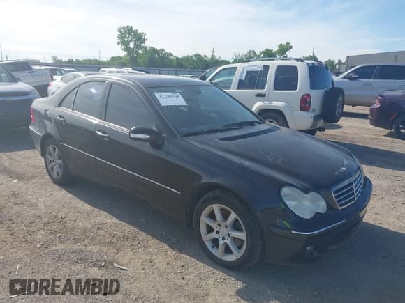 ✅ 2007 Mercedes-Benz C 280 Luxury • VIN: WDBRF92H67F927913 • Lot: 42249769. Wystawiony na IAAI z przebiegiem Nie podano. Bezpłatny archiwum sprzedaży aukcyjnych z USA i szczegółowy raport historii pojazdu na DreamBid. Zdjęcie 1.