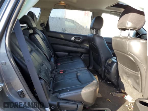 ✅ 2018 Nissan Pathfinder S • VIN: 5N1DR2MM7JC640802 • Лот: 89190145. Опубликован ранее на Copart с пробегом 129 656 миль. Бесплатный доступ к архиву аукционных продаж из США и подробный отчёт об истории автомобиля на DreamBid. Изображение 12.