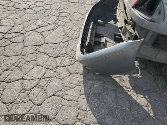 2005 BMW 3 Series M3 z VIN WBSBR93425PK08714, wystawiony jako Copart lot #84357285 z przebiegiem 170 653 mil mil oraz Czysty tytuł • Clean title. Historia ofert i sprzedaży dostępna na DreamBid. Obrazek 12.