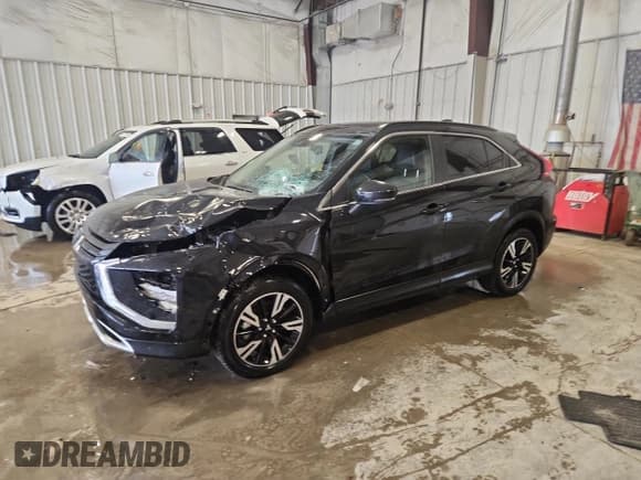 ✅ 2025 Mitsubishi Eclipse Cross SE • VIN: JA4ATWAA1SZ009658 • Лот: 86785725. Опубликован ранее на Copart с пробегом 17 328 миль. Бесплатный доступ к архиву аукционных продаж из США и подробный отчёт об истории автомобиля на DreamBid. Изображение 1.
