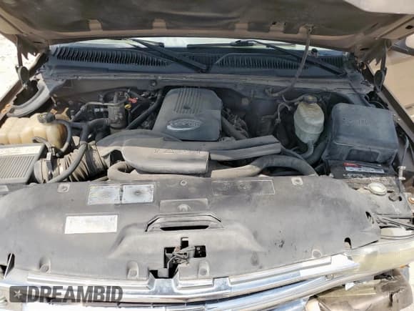 ✅ 2004 Chevrolet Suburban LT • VIN: 1GNEC16Z44R302179 • Лот: 57956605. Опубликован ранее на Copart с пробегом 291 567 миль. Бесплатный доступ к архиву аукционных продаж из США и подробный отчёт об истории автомобиля на DreamBid. Изображение 12.