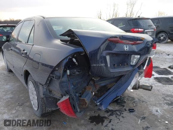 ✅ 2007 Honda Accord VP • VIN: 1HGCM55127A019669 • Lot: 41381981. Wystawiony na IAAI z przebiegiem 174 245 mil. Bezpłatny archiwum sprzedaży aukcyjnych z USA i szczegółowy raport historii pojazdu na DreamBid. Zdjęcie 6.