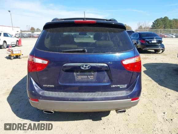 ✅ 2010 Hyundai Veracruz Limited • VIN: KM8NU4CC4AU136371 • Lot: 43735670. Listed on IAAI with 236,678 mi. Free auction sales archive from the USA and detailed vehicle history report at DreamBid. Image 16.