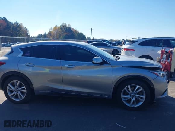 ✅ 2017 Infiniti QX30 Sport • VIN: SJKCH5CP3HA033329 • Lot: 43636553. Listed on IAAI with 62,468 mi. Free auction sales archive from the USA and detailed vehicle history report at DreamBid. Image 13.