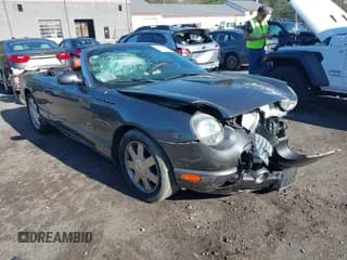 ✅ 2003 Ford Thunderbird Deluxe • VIN: 1FAHP60A33Y103192 • Лот: 39364959. Опубликован ранее на IAAI с пробегом Не указан. Бесплатный доступ к архиву аукционных продаж из США и подробный отчёт об истории автомобиля на DreamBid. Изображение 1.