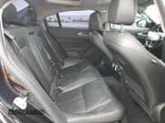 ✅ 2017 Alfa Romeo Giulia • VIN: ZARFAEBN2H7553710 • Lot: 72142482. Wystawiony na Copart z przebiegiem 69 562 mil. Bezpłatny archiwum sprzedaży aukcyjnych z USA i szczegółowy raport historii pojazdu na DreamBid. Zdjęcie 10.