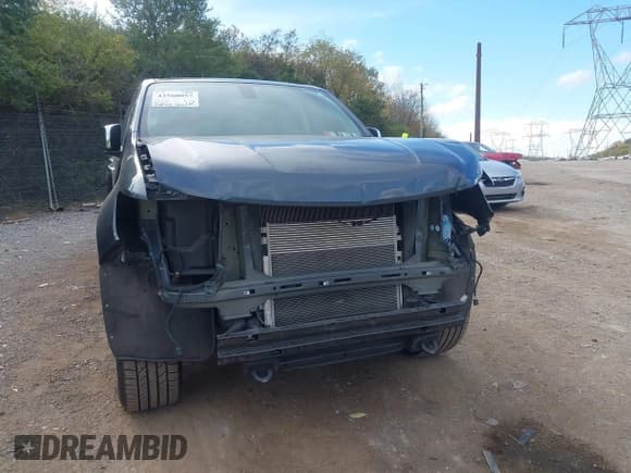 ✅ 2019 Chevrolet Colorado 4WD LT • VIN: 1GCGTCEN3K1153058 • Lot: 43560057. Listed on IAAI with 57,045 mi. Free auction sales archive from the USA and detailed vehicle history report at DreamBid. Image 6.