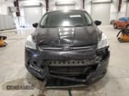 ✅ 2013 Ford Escape SE • VIN: 1FMCU0GX5DUA93807 • Lot: 91721735. Wystawiony na Copart z przebiegiem 68 430 mil. Bezpłatny archiwum sprzedaży aukcyjnych z USA i szczegółowy raport historii pojazdu na DreamBid. Zdjęcie 5.