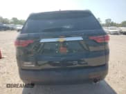 ✅ 2022 Chevrolet Traverse LS • VIN: 1GNERFKW1NJ101766 • Lot: 68106834. Wystawiony na Copart z przebiegiem 15 594 mil. Bezpłatny archiwum sprzedaży aukcyjnych z USA i szczegółowy raport historii pojazdu na DreamBid. Zdjęcie 6.