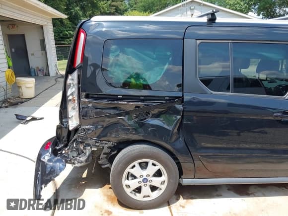 ✅ 2014 Ford Transit Connect Titanium • VIN: NM0GE9G71E1147949 • Lot: 42881071. Wystawiony na IAAI z przebiegiem 98 598 mil. Bezpłatny archiwum sprzedaży aukcyjnych z USA i szczegółowy raport historii pojazdu na DreamBid. Zdjęcie 18.