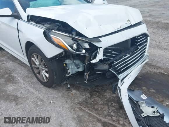 2018 Hyundai Sonata SE with VIN 5NPE24AF0JH667780, listed as a IAAI auction lot 42998120 with 90,243 mi miles and . Bid and sale history available at DreamBid. Image 6.