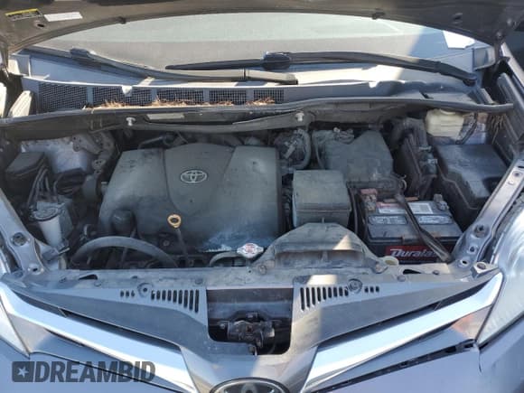 ✅ 2018 Toyota Sienna XLE • VIN: 5TDDZ3DC2JS195045 • Lot: 85872465. Listed on Copart with 154,196 mi. Free auction sales archive from the USA and detailed vehicle history report at DreamBid. Image 12.