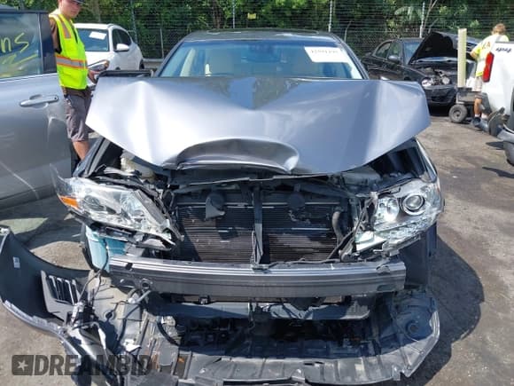 ✅ 2013 Lexus ES 300h • VIN: JTHBW1GG6D2029091 • Лот: 42591195. Опубликован ранее на IAAI с пробегом 83 739 миль. Бесплатный доступ к архиву аукционных продаж из США и подробный отчёт об истории автомобиля на DreamBid. Изображение 12.