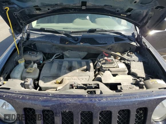 ✅ 2015 Jeep Patriot High Altitude • VIN: 1C4NJRFB7FD217496 • Lot: 81416765. Wystawiony na Copart z przebiegiem 162 862 mil. Bezpłatny archiwum sprzedaży aukcyjnych z USA i szczegółowy raport historii pojazdu na DreamBid. Zdjęcie 12.