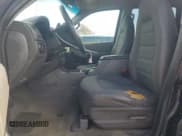 ✅ 2002 Ford Explorer XLS • VIN: 1FMZU62E12ZB11951 • Лот: 84985695. Опубликован ранее на Copart с пробегом 227 005 миль. Бесплатный доступ к архиву аукционных продаж из США и подробный отчёт об истории автомобиля на DreamBid. Изображение 7.