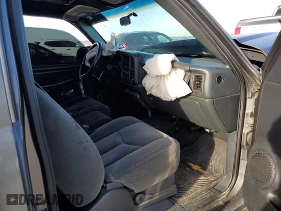 ✅ 1999 Chevrolet Silverado 1500 • VIN: 1GCEC14W3XZ158422 • Лот: 82565864. Опубликован ранее на Copart с пробегом Не указан. Бесплатный доступ к архиву аукционных продаж из США и подробный отчёт об истории автомобиля на DreamBid. Изображение 8.