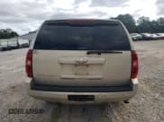 ✅ 2009 Chevrolet Suburban 2LT • VIN: 1GNGC56K99R109889 • Lot: 90428285. Wystawiony na Copart z przebiegiem 389 855 mil. Bezpłatny archiwum sprzedaży aukcyjnych z USA i szczegółowy raport historii pojazdu na DreamBid. Zdjęcie 6.