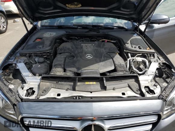 ✅ 2018 Mercedes-Benz E 400 • VIN: WDDZH6GB7JA478833 • Lot: 55651165. Wystawiony na Copart z przebiegiem Nie podano. Bezpłatny archiwum sprzedaży aukcyjnych z USA i szczegółowy raport historii pojazdu na DreamBid. Zdjęcie 12.