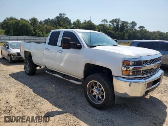✅ 2019 Chevrolet Silverado 2500HD Work Truck • VIN: 2GC2CREG9K1149525 • Lot: 80132595. Listed on Copart with 267,000 mi. Free auction sales archive from the USA and detailed vehicle history report at DreamBid. Image 4.