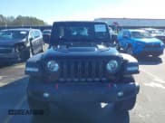 ✅ 2020 Jeep Wrangler Unlimited Rubicon • VIN: 1C4HJXFN4LW283872 • Lot: 41340974. Wystawiony na IAAI z przebiegiem 72 181 mil. Bezpłatny archiwum sprzedaży aukcyjnych z USA i szczegółowy raport historii pojazdu na DreamBid. Zdjęcie 12.