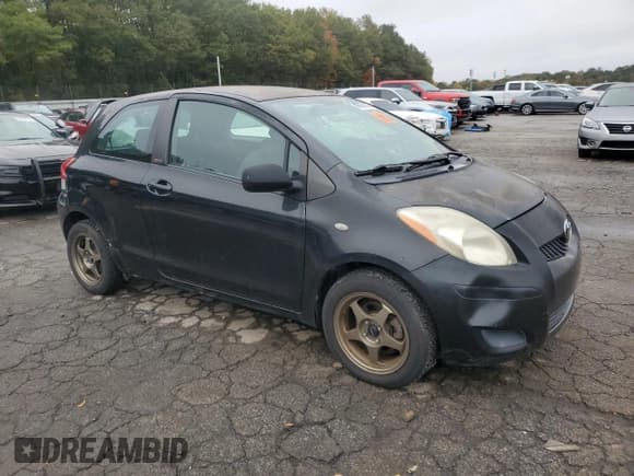 ✅ 2009 Toyota Yaris • VIN: JTDJT903295249913 • Lot: 90625645. Listed on Copart with 111,643 mi. Free auction sales archive from the USA and detailed vehicle history report at DreamBid. Image 4.