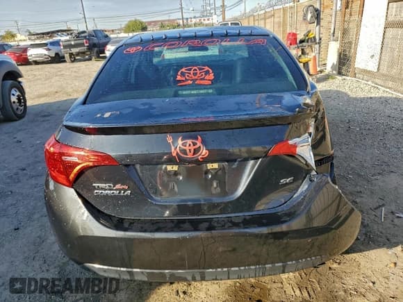 ✅ 2017 Toyota Corolla SE • VIN: 5YFBURHE6HP613825 • Лот: 94303115. Опубликован ранее на Copart с пробегом 138 530 миль. Бесплатный доступ к архиву аукционных продаж из США и подробный отчёт об истории автомобиля на DreamBid. Изображение 6.