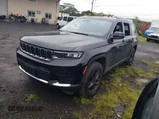 ✅ 2023 Jeep Grand Cherokee Altitude • VIN: 1C4RJKAG0P8886022 • Лот: 93338795. Опубликован ранее на Copart с пробегом 43 801 миль. Бесплатный доступ к архиву аукционных продаж из США и подробный отчёт об истории автомобиля на DreamBid. Изображение 1.