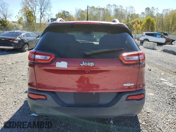 ✅ 2014 Jeep Cherokee Latitude • VIN: 1C4PJLCB8EW157953 • Лот: 87438525. Опубликован ранее на Copart с пробегом 221 591 миль. Бесплатный доступ к архиву аукционных продаж из США и подробный отчёт об истории автомобиля на DreamBid. Изображение 6.