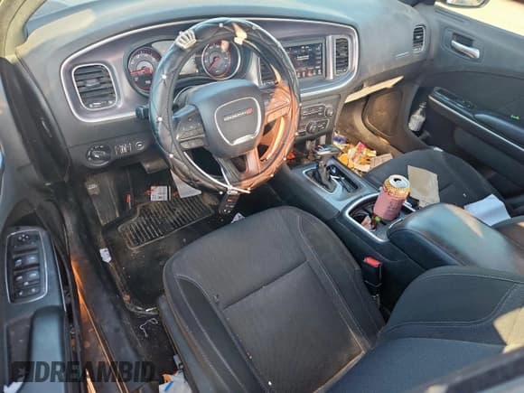 ✅ 2019 Dodge Charger SXT • VIN: 2C3CDXBG0KH707686 • Lot: 85947115. Wystawiony na Copart z przebiegiem 85 160 mil. Bezpłatny archiwum sprzedaży aukcyjnych z USA i szczegółowy raport historii pojazdu na DreamBid. Zdjęcie 8.