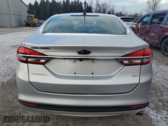 ✅ 2017 Ford Fusion SE • VIN: 3FA6P0H75HR211607 • Lot: 92512225. Wystawiony na Copart z przebiegiem 46 928 mil. Bezpłatny archiwum sprzedaży aukcyjnych z USA i szczegółowy raport historii pojazdu na DreamBid. Zdjęcie 6.