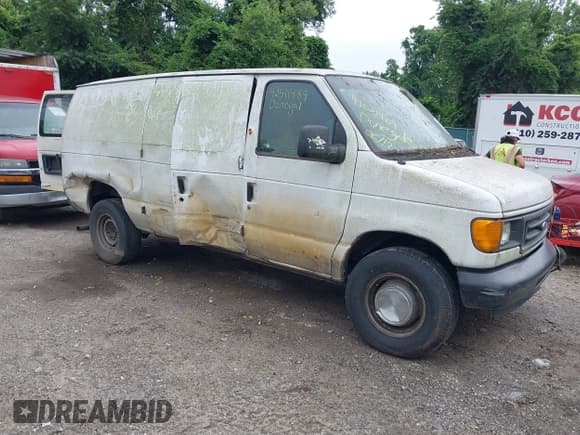 ✅ 2006 Ford Econoline Cargo • VIN: 1FTNE24W26HA14641 • Lot: 42511489. Listed on IAAI with 341,226 mi. Free auction sales archive from the USA and detailed vehicle history report at DreamBid. Image 1.