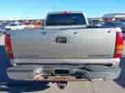 1999 Chevrolet Silverado 1500 LT z VIN 1GCEK14T7XE208562, wystawiony jako IAAI lot #43530535 z przebiegiem 265 321 mil mil oraz . Historia ofert i sprzedaży dostępna na DreamBid. Obrazek 8.