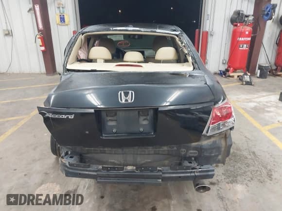 ✅ 2009 Honda Accord EX-L • VIN: JHMCP26839C001039 • Lot: 43748396. Wystawiony na IAAI z przebiegiem 168 757 mil. Bezpłatny archiwum sprzedaży aukcyjnych z USA i szczegółowy raport historii pojazdu na DreamBid. Zdjęcie 16.