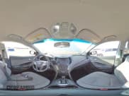 ✅ 2017 Hyundai Santa Fe 2.4L • VIN: 5XYZTDLB7HG459311 • Lot: 84414305. Wystawiony na Copart z przebiegiem 152 972 mil. Bezpłatny archiwum sprzedaży aukcyjnych z USA i szczegółowy raport historii pojazdu na DreamBid. Zdjęcie 15.