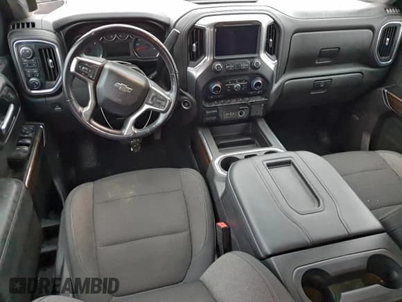 ✅ 2020 Chevrolet Silverado 1500 LT Trail Boss • VIN: 3GCPYFED0LG320330 • Lot: 96393615. Wystawiony na Copart z przebiegiem 100 076 mil. Bezpłatny archiwum sprzedaży aukcyjnych z USA i szczegółowy raport historii pojazdu na DreamBid. Zdjęcie 8.