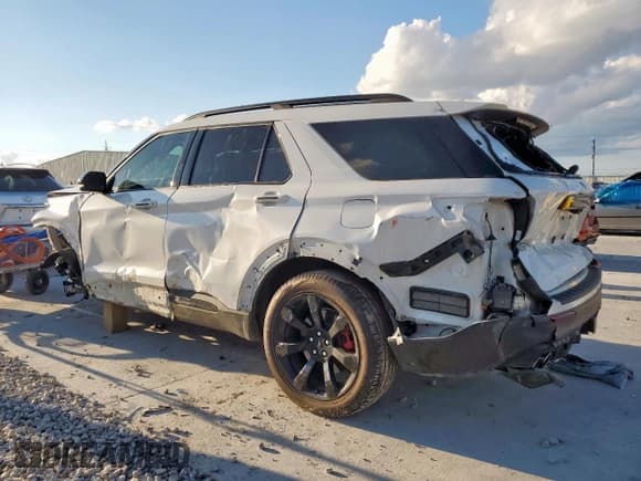 ✅ 2021 Ford Explorer ST • VIN: 1FM5K8GC5MGB43596 • Лот: 81801585. Опубликован ранее на Copart с пробегом 43 716 миль. Бесплатный доступ к архиву аукционных продаж из США и подробный отчёт об истории автомобиля на DreamBid. Изображение 2.